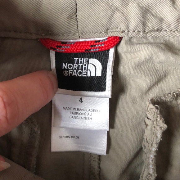 North face shorts - Picture 2 of 4